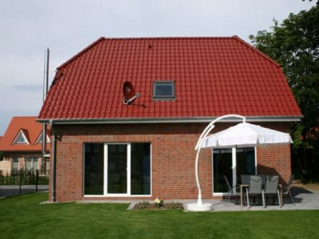 Ostsee-Ferienhaus Kira mit Strandkorb, Internet und Kamin in Hohenfelde - Urlaub Reise - Schönberger Strand