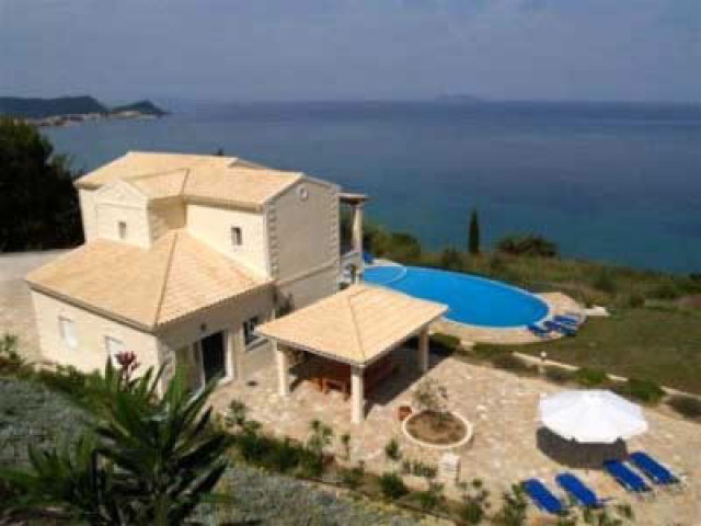 Diese repräsentative Villa auf der Insel Korfu/Griechenland hat alles was Sie su - Immobilien - Korfu