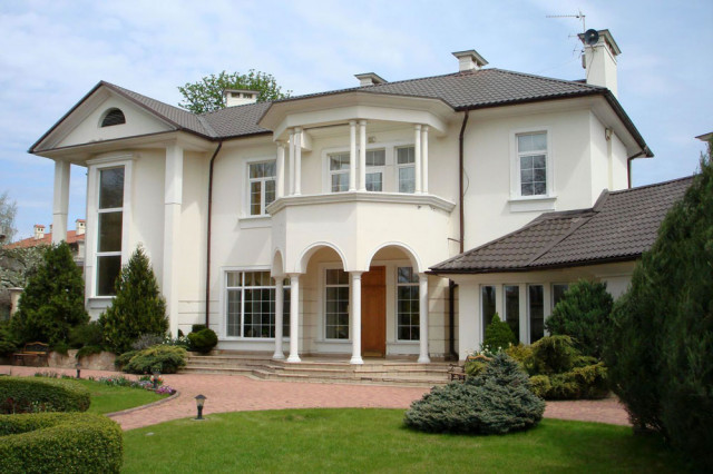 Freistehende Villa in bester Lage mit herrlichem Meerblick - Immobilien - Odessa
