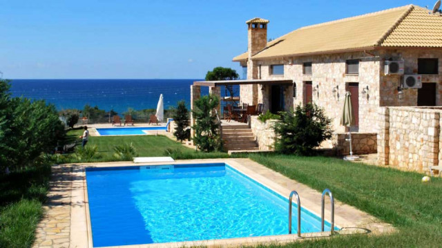 Neues und elegantes Gebäude in hervorragender Lage mit schönem Meerblick/Grieche - Immobilien - Kalamata