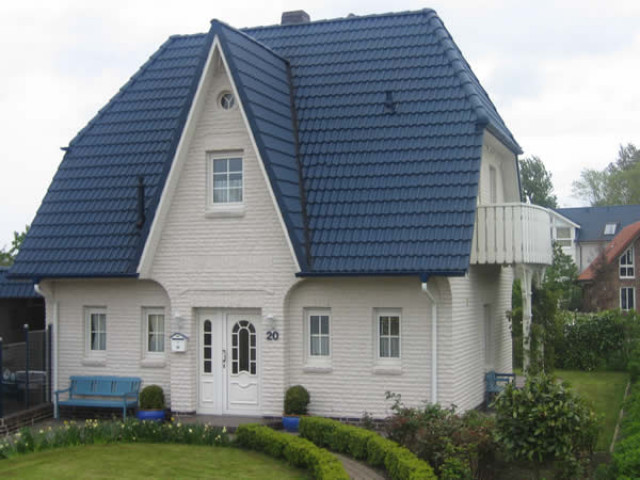 Ostsee-Ferienhaushälfte Friesenhaus Kalifornien mit großem Garten - Urlaub Reise - Schönberg-Kalifornien