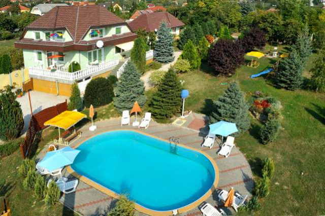 DDS.Ferienwohnungen bei H viz - Urlaub Reise - h viz -cserszegtomaj
